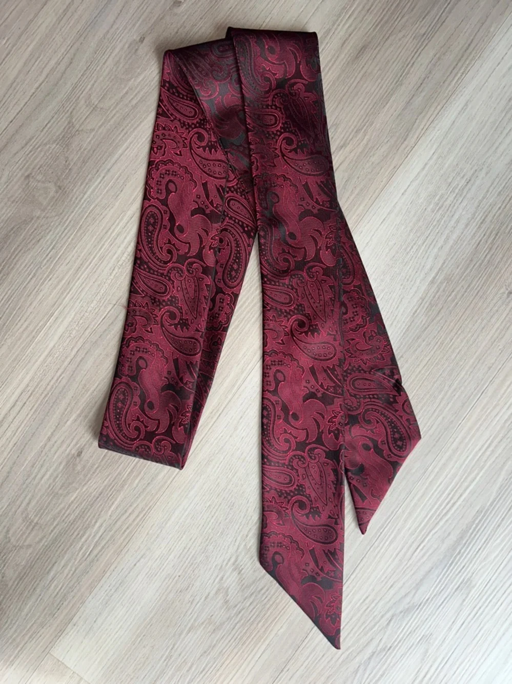 N/A elegant burgundy